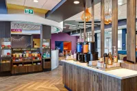 Tru by Hilton Edmonton Windermere - servizio colazione