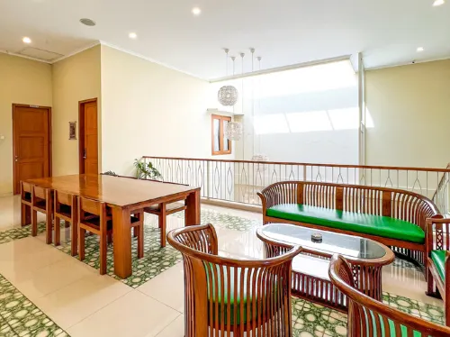 Alloro Boutique Hotel Pacitan - Wi-Fi