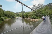 Apartamentos Las Caldas . Castillo de Priorio , 15 Minutos del Centro de Oviedo