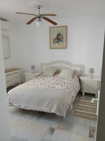 Sunny apartment in Mojacar with sea views