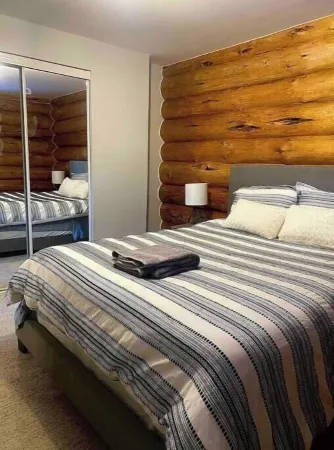 Stunning Custom Made Log Home- on 30 acres