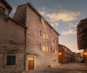 Luksuzno Opremljena Autohtona Kamena Kuća Smještena sa Wellnes/spa Sadržajem