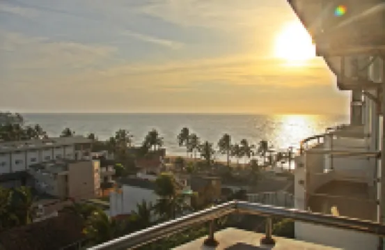 Beach Luxury Apartment in Srilankafurnished apartment opposite Mt Lavinia beach Hotels in Mount Lavinia