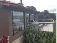 Casa Loma, Modern with a view of the Sisga Reservoir Hotels in Choconta