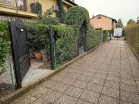 [I Laghi di Como] Apartment 7 People - LargeTerrace-3Rooms-2Bathrooms-1Kitchen Hotel a Erba