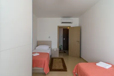 Apartment Luxury Di Hotels near Medena