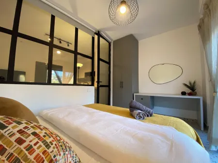 Central Batroun Guest House Отели в г. Batroun