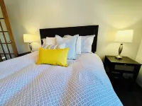Stay at our cozy pet friendly River Retreat on the banks of the Seneca River.