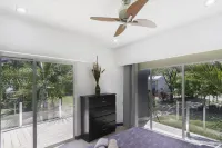 Beautiful Villa w/private pool - 8 min from the beach!