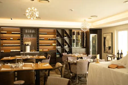 International Hotel Wagga Wagga Отели в г. Уогга-Уогга