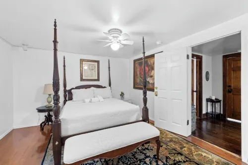 Experience Rich History&Relax at a Delightful Residence Center ofNYHudson Valley