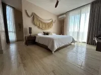 Eco-luxury condo, in the heart of Cancun w/roof top