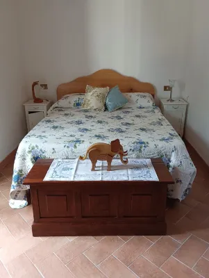 Elena's apartment in Orvieto. EN055023C101032515.