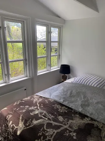 Charming 3-bedroom Seaside Cottage