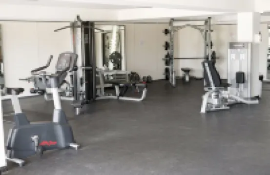 Cozy Emerald Maho St Maarten Apartment!