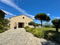 La Voile, Beachfront Villa