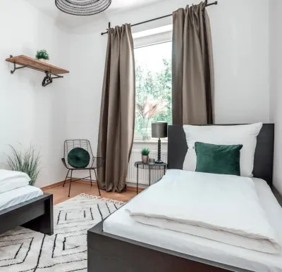 Dream for 4 | Smart TV, Kitchen, Central Hotels near Michael Benger