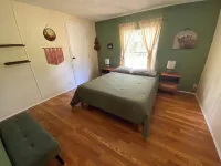 North Florida Cabin near Springs / Trails / Campground / Fire Pit