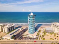 Oceanfront with Private Beach Access Pool,Spa-26FLR Panoramic River&Ocean Views!
