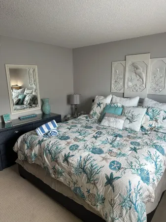 Sea Oats #401 - Beautiful 2 Bed/2 Bath Ocean Front Corner Unit - Prime Location!