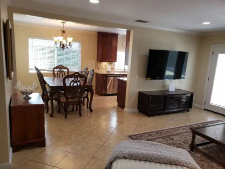 SoCal Home Centrally Located for Travel and Entertainment
