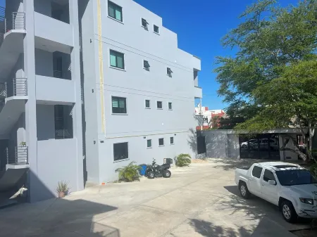 Delonix New Cozy 3-bedroom condo with WiFi & AC in Santa Cruz