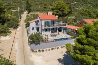 Villa Unique Gradac - the hidden Dalmatian gem Hoteles en Gradac