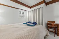 Waterfront 1BR / Bayfront Deck / Beach access / Beach deck