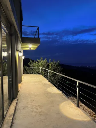 Shams Farm is a cozy two-bedroom chalet, comfortable & perfect for relaxation Отели в г. Ajlun Qasabah District