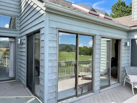 Sailors Landing~ Lake/Beach front condo with ample amenities!