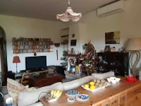 A quiet corner in the Roman countryside, among olive trees and vineyards. Hotel a Velletri