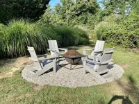 Silver Beach Hideaway: newly updated quiet cozy cottage - 4 min walk to beaches!