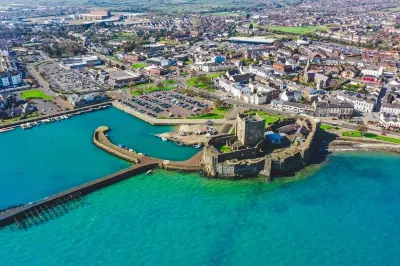 Ocean front 2-bed penthouse apartment in Carrickfergus with stunning views. The Swift附近的飯店
