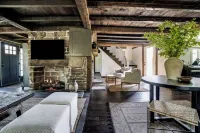 The Farmhouse Stay 哈德姆住宿飯店