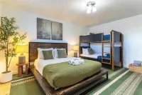 Modern Sonoma Stay w/ Spacious Deck, Views & Prime Location Bennett