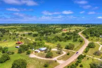 Luxurious Cottage on 3-Acre's in Fred Wine Country