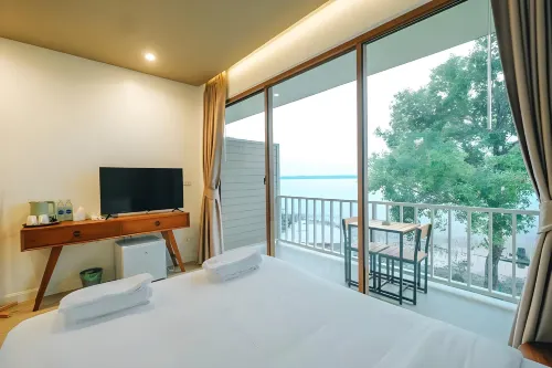 LAKE HOUSE Naka Cave Hotels in Bueng Khong Long