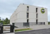 B&B HOTEL Carcassonne Rocadest La Cité - Parkplatz