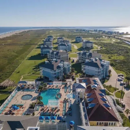 Amazing Beach Views from Porch/Beach Walk over Steps Away/2 Pools & 2 Hot Tubs