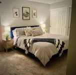 Private St Peters Home Patio Pool Table Hotels in O'Fallon