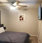 Eastside 3 bed 2 bath, King en suite & fast Wifi