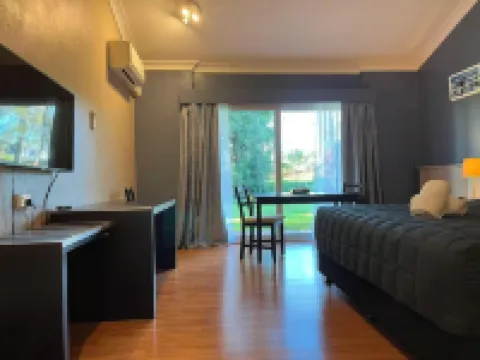 Airlie House Motor Inn Hotels in Scone