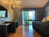 Airlie House Motor Inn