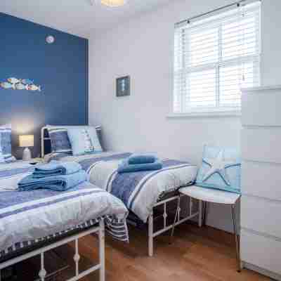 Windleshore - 2 Bedroom Apartment - Tenby Rooms