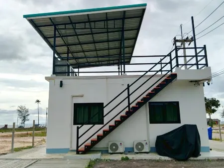 A&B Beach Villa at VK Отели в г. Khlong Yai