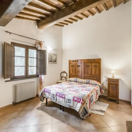 Mansion in Citerna with Pool & Terrace