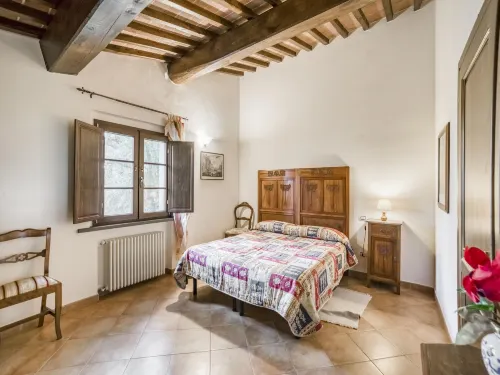 Mansion in Citerna with Pool & Terrace