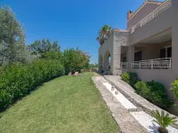Villa in Prines with Private Pool & Garden - 3성급