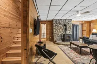 Dogwood Cabin w/ Dock!