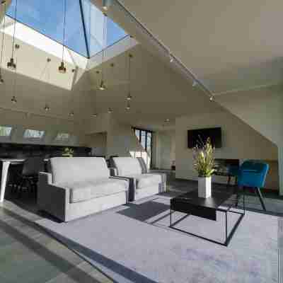 Lovely holiday home 'Walleken' with a pond Rooms